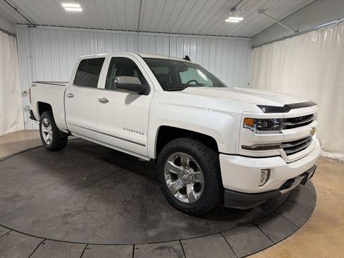 Used 2016 Chevrolet Silverado 1500 LTZ Z71 w/ LTZ Plus Package image 11