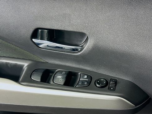 Used 2020 Nissan Kicks SV FWD image 15