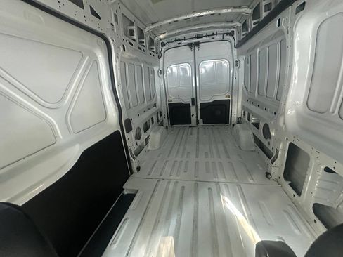Used 2025 Ford Transit 250 148 High Roof AWD image 21