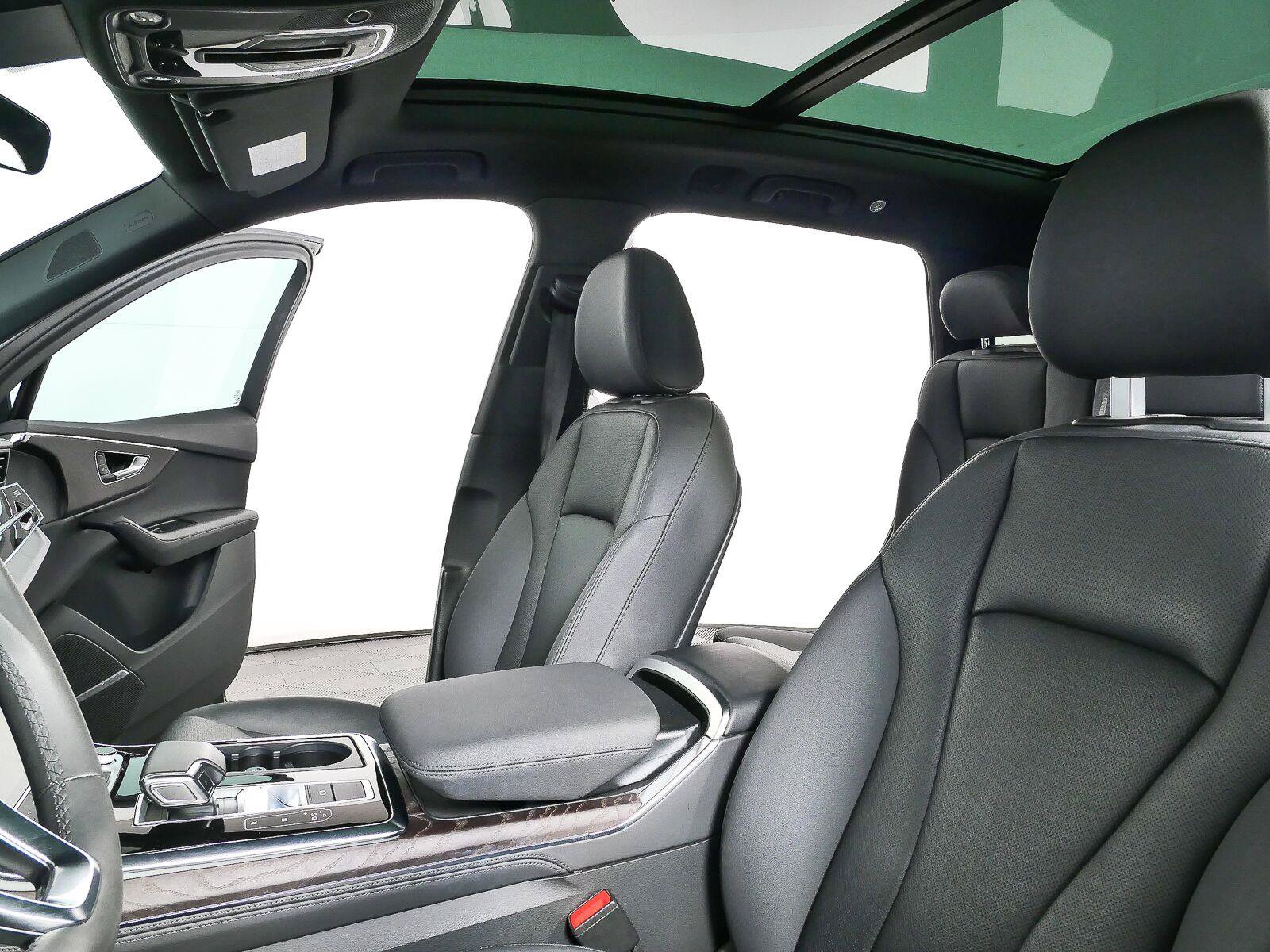 Used 2023 Audi Q7 2.0T Premium Plus w/ Premium Plus Package AWD/4WD image 7