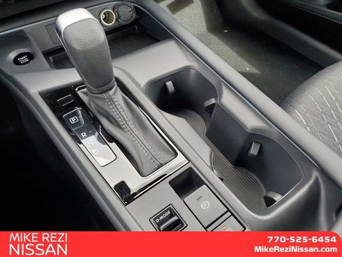 New 2026 Nissan Sentra SV w/ SV Convenience Package FWD image 16