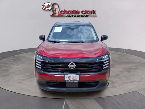 Used 2025 Nissan Kicks SV FWD image 8