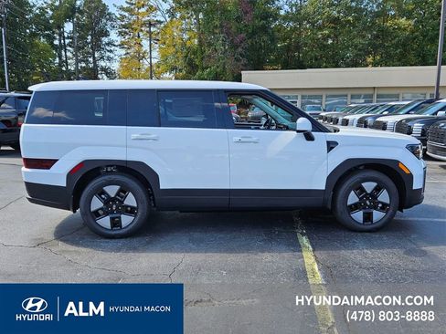 New 2026 Hyundai Santa Fe SE image 10