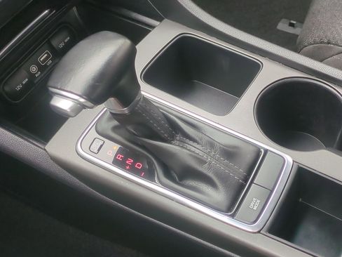 Used 2017 Kia Optima Premium w/ Hybrid Convenience Package image 23