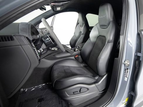 Certified 2022 Porsche Cayenne Turbo GT AWD/4WD image 5