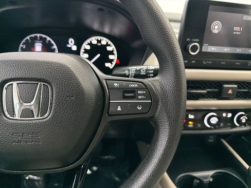 Used 2023 Honda HR-V LX image 25