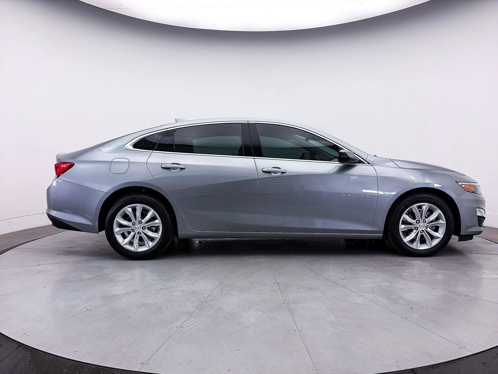 Used 2024 Chevrolet Malibu LT FWD image 38