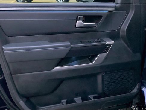 Used 2023 Toyota Tundra Platinum image 21