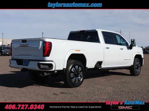 New 2026 GMC Sierra 3500 Denali w/ Denali Reserve Package image 4