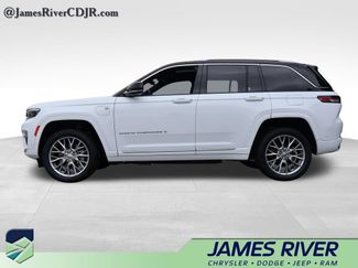 Used 2022 Jeep Grand Cherokee Summit w/ Advanced Protech Group IV AWD/4WD video 2