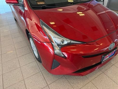 Used 2017 Toyota Prius Two FWD image 8