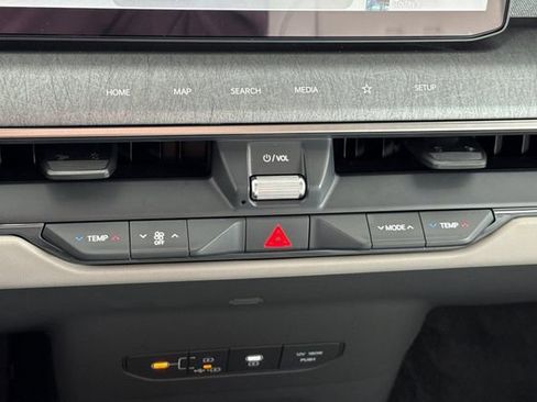 New 2026 Kia EV9 Wind image 26