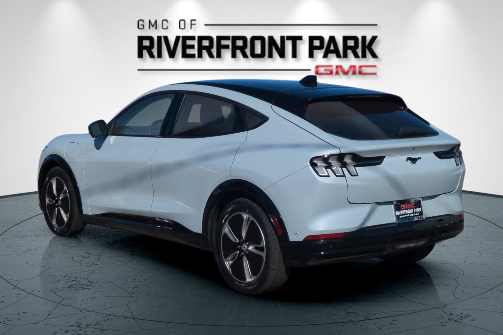 Used 2023 Ford Mustang Mach-E Premium AWD/4WD image 5