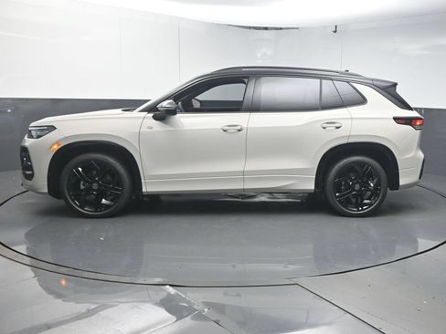 New 2026 Volkswagen Tiguan SE R-Line FWD image 5