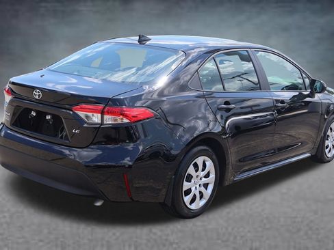 Used 2026 Toyota Corolla LE FWD image 3