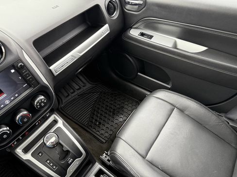 Used 2017 Jeep Compass High Altitude image 21