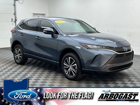 Used 2022 Toyota Venza LE AWD/4WD image 1