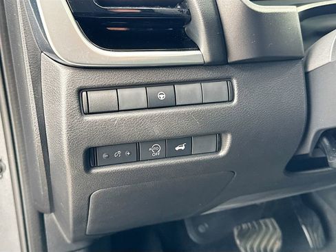 Used 2024 Nissan Rogue SL w/ SL Premium Package FWD image 31