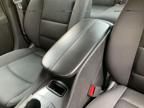 Used 2020 Chevrolet Malibu LT FWD image 18