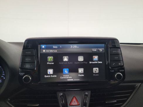 Used 2018 Hyundai Elantra GT FWD image 25