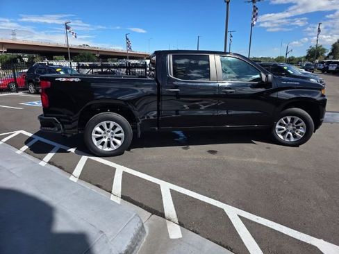 Used 2022 Chevrolet Silverado 1500 Custom image 19