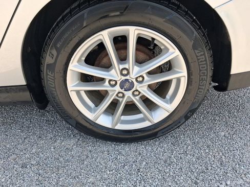 Used 2016 Ford Focus SE FWD image 27