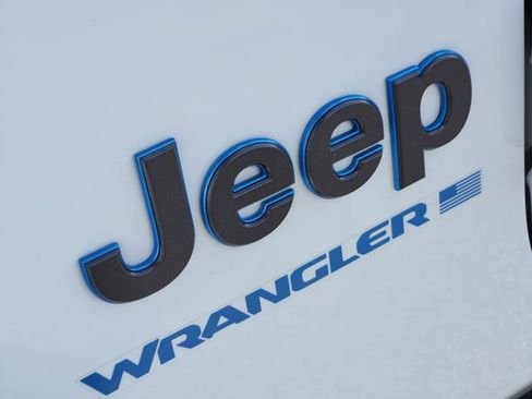 Used 2024 Jeep Wrangler Unlimited w/ Convenience Group image 6