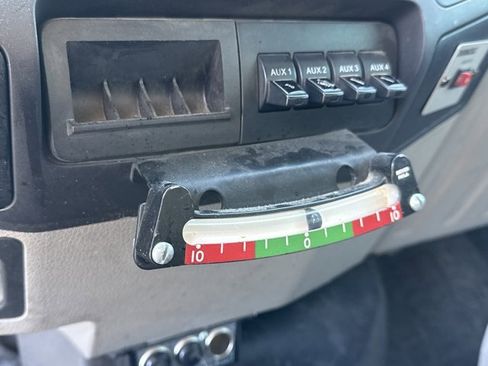 Used 2010 Ford F550 4x4 Crew Cab Super Duty image 17