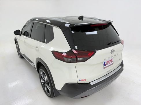 Used 2022 Nissan Rogue SL FWD image 38