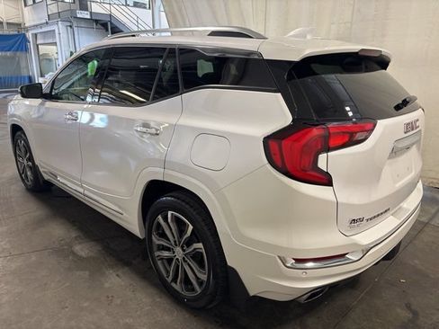 Used 2020 GMC Terrain Denali w/ Denali Premium Package AWD/4WD image 6