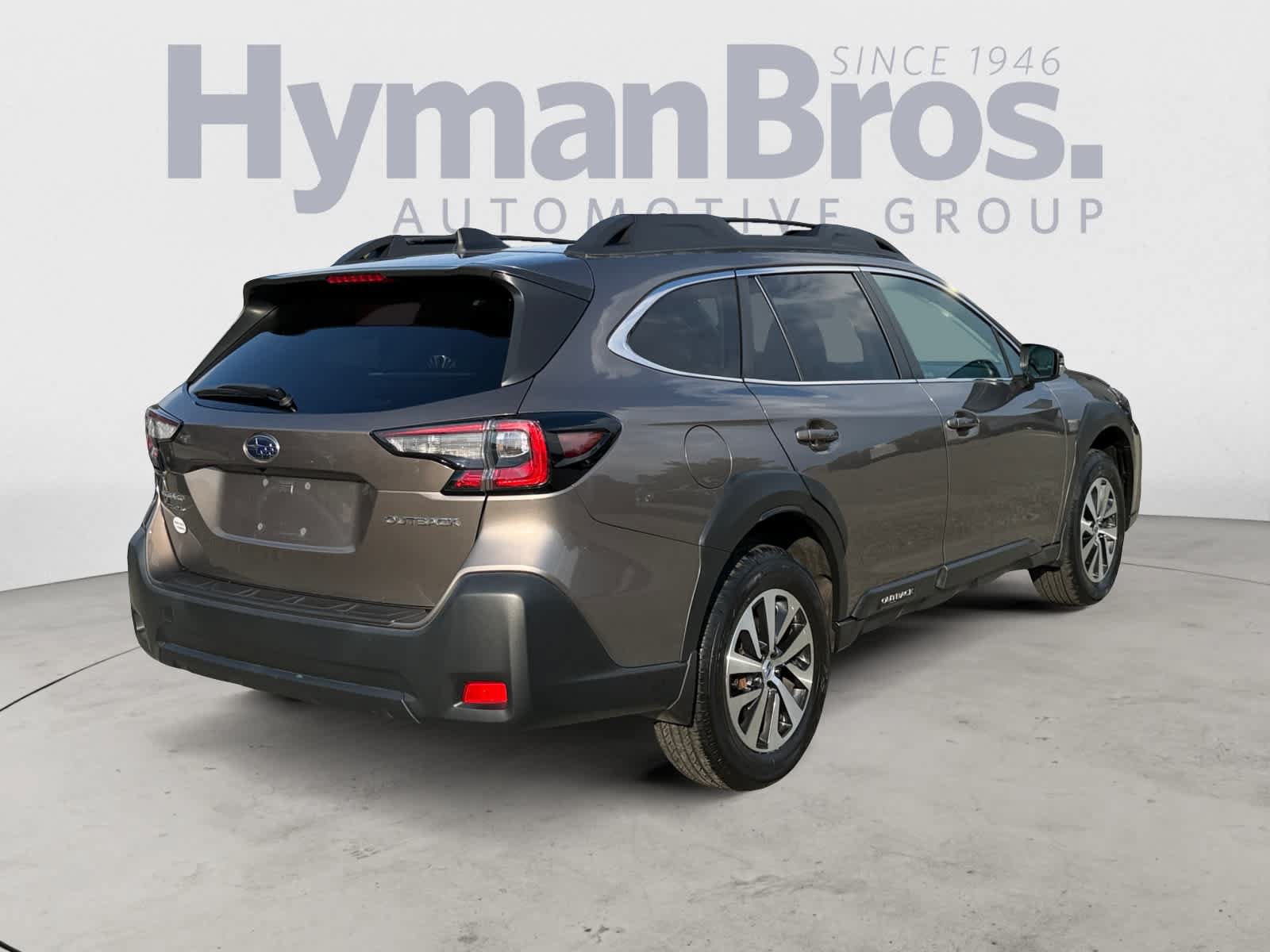 Certified 2024 Subaru Outback Premium AWD/4WD image 3