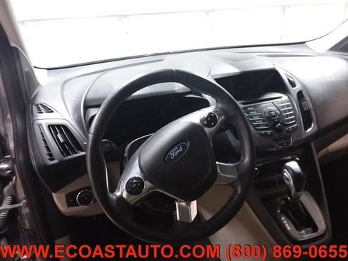 Used 2016 Ford Transit Connect Titanium image 8