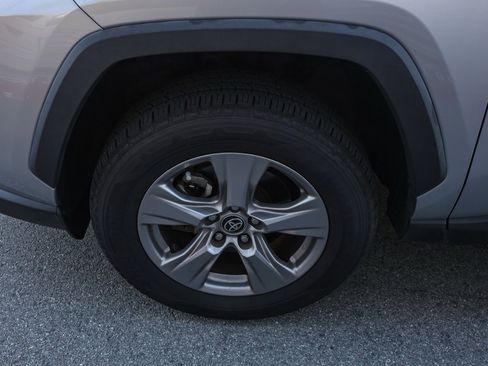 Used 2022 Toyota RAV4 XLE image 11