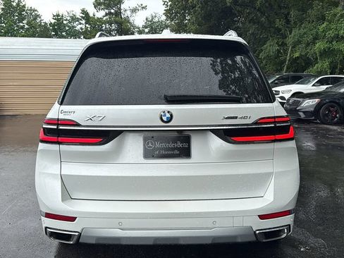 Used 2025 BMW X7 xDrive40i AWD/4WD image 4