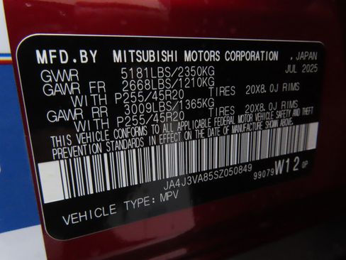 New 2025 Mitsubishi Outlander SE image 28