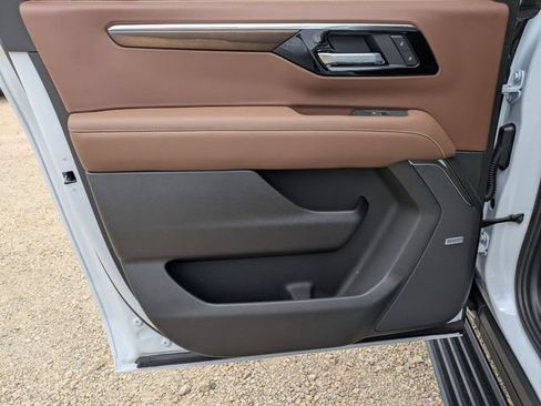 New 2026 Chevrolet Suburban High Country AWD/4WD image 27