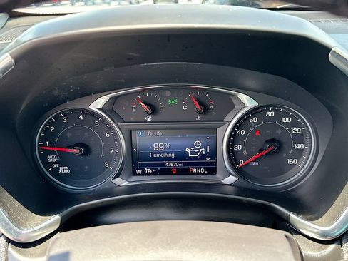 Used 2024 Chevrolet Equinox LT FWD image 12