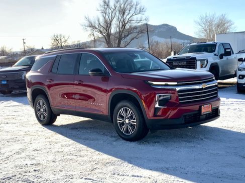 New 2026 Chevrolet Traverse LT w/ LPO, Floor Liner Package image 7