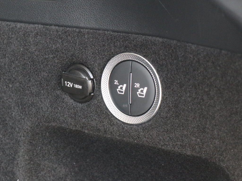 Used 2025 Genesis GV80 2.5T Standard AWD/4WD image 37