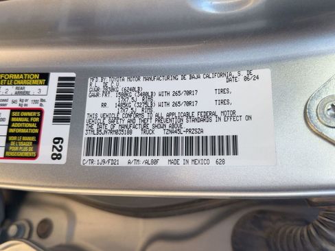 Used 2024 Toyota Tacoma TRD Off-Road image 19