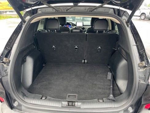 Used 2020 Ford Escape Titanium image 15