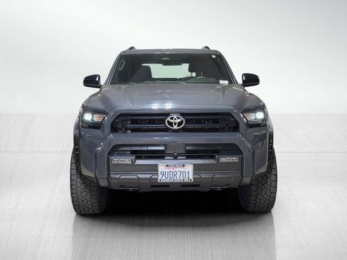 Used 2025 Toyota 4Runner SR5 AWD/4WD image 2