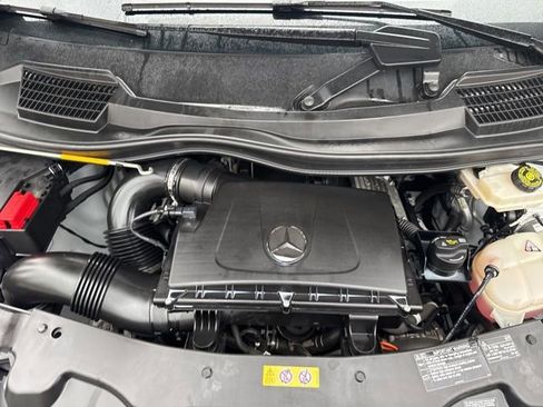 Used 2023 Mercedes-Benz Metris image 33