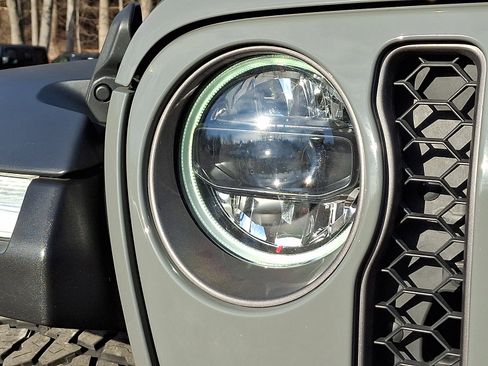 Used 2023 Jeep Gladiator Mojave w/ LED Lighting Group image 12