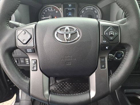 Used 2021 Toyota Tacoma TRD Sport image 23