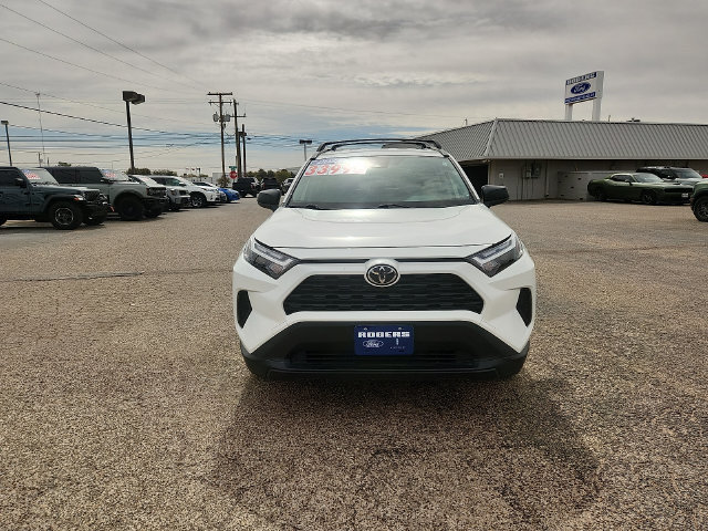Used 2025 Toyota RAV4 LE AWD/4WD image 2
