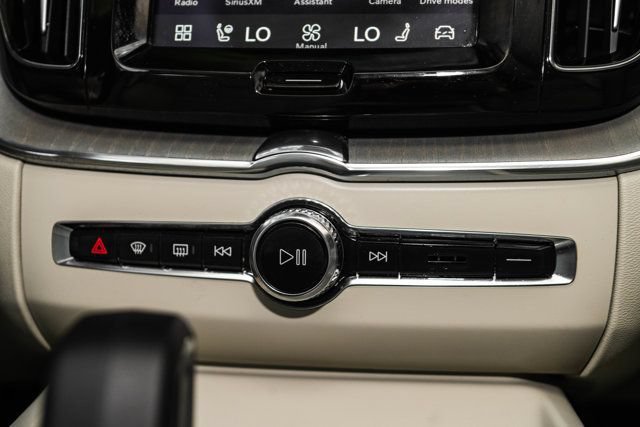 Used 2023 Volvo XC60 B5 Plus w/ Climate Package AWD/4WD image 35