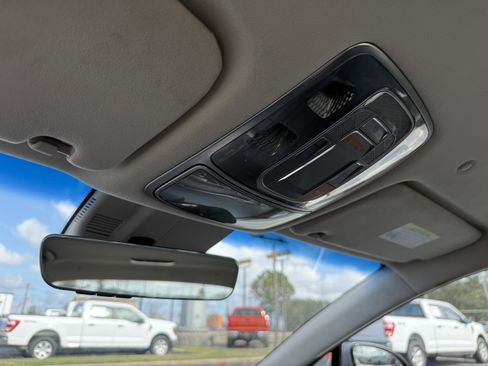 Used 2023 Genesis G80 image 35