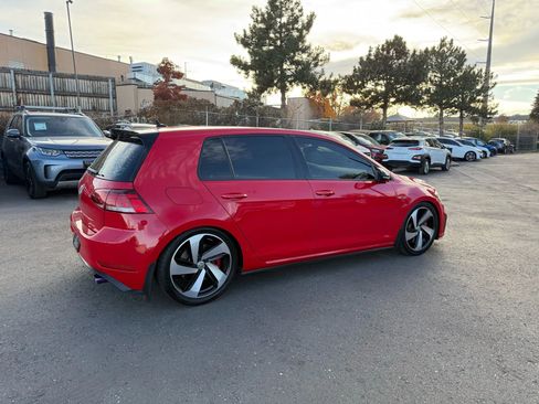 Used 2021 Volkswagen GTI S image 10