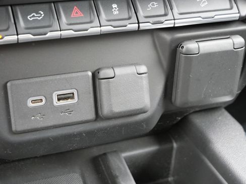 Used 2021 GMC Sierra 1500 SLT w/ SLT Premium Plus Package image 27